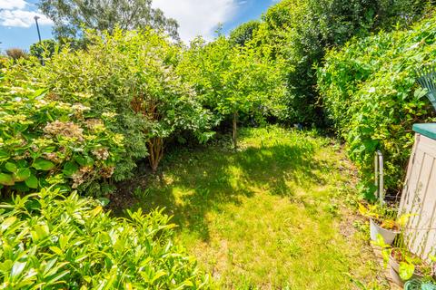137 Stanley Road, Carshalton, SM5 4LW
