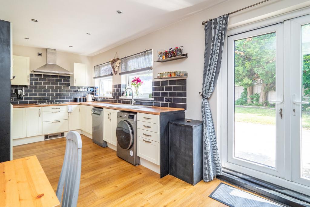 Kitchen/Breakfast