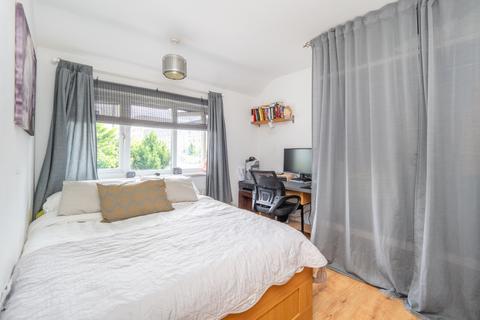 14 Chestnut Close, Carshalton, SM5 2AQ