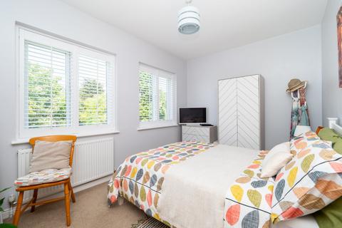 Dunsinane The Close, Carshalton, SM5 4PE