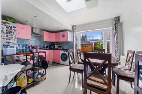 51 Warwick Road, Sutton, SM1 4AP