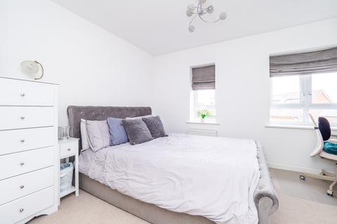 2 bedroom apartment for sale, Diamond Jubilee Way, Carshalton SM5