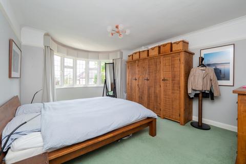 32 Upland Road, Sutton, SM2 5JE
