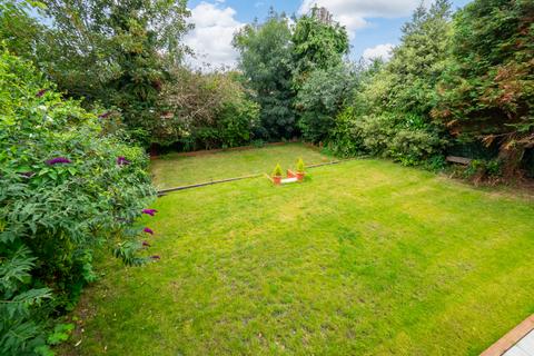 35 Nonsuch Walk, Sutton, SM2 7LG