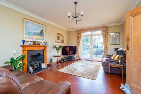 142 Sandy Lane, Cheam, Sutton, SM2 7ES