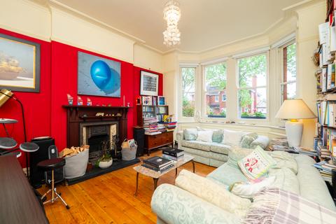 10 Cornwall Road, Sutton, SM2 6DR