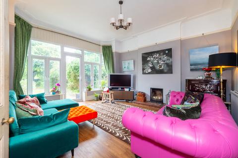 10 Cornwall Road, Sutton, SM2 6DR