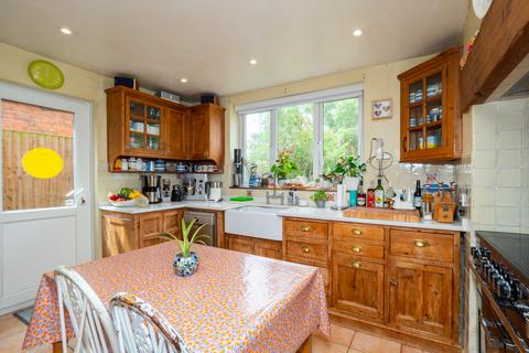 10 Cornwall Road, Sutton, SM2 6DR