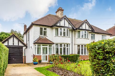 33 Fairway, Carshalton, SM5 4HR