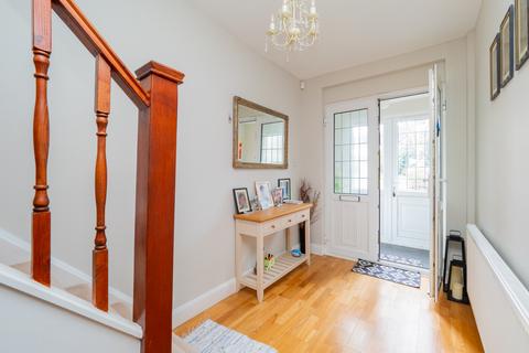 39 Fairway, Carshalton, SM5 4HR