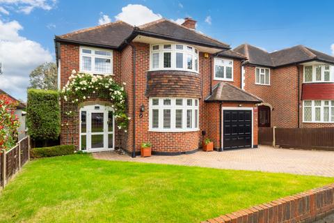 41 Hays Walk, Sutton, SM2 7NQ