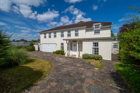 39 Banstead Road, Epsom, KT17 3HA
