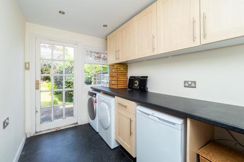 39 Banstead Road, Epsom, KT17 3HA