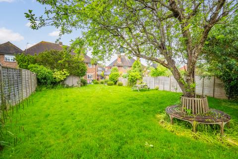 7 Tudor Close, Sutton, SM3 8QS