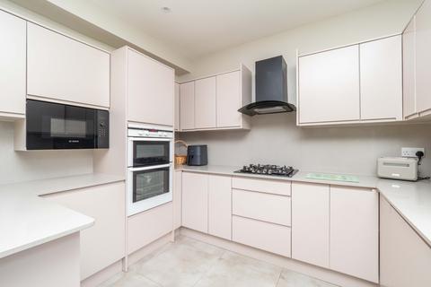 13 Hilbert Road, Sutton, SM3 9TF