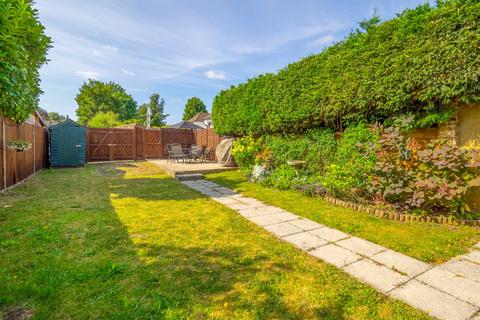 3 Bourne Way, Sutton, SM1 2EN