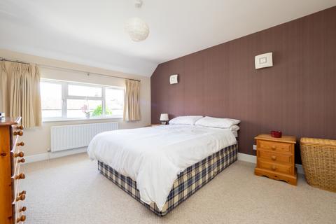 3 Bourne Way, Sutton, SM1 2EN