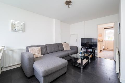 18 Chartwell Place, Cheam, Sutton, SM3 9TD