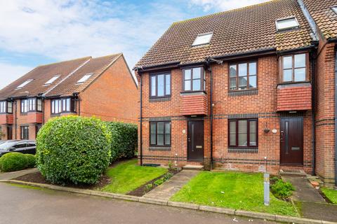 15 Ennerdale Close, Cheam, Sutton, SM1 2JP
