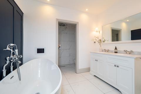 32 The Dene, Cheam, Sutton, SM2 7EG
