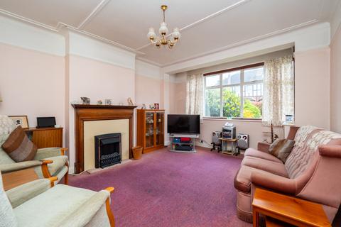 19 Quarry Rise, Cheam, Sutton, SM1 2DW