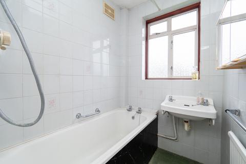 19 Quarry Rise, Cheam, Sutton, SM1 2DW