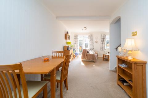 1d Hilldale Road, Cheam, Sutton, SM1 2JA