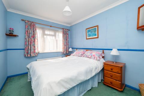 1d Hilldale Road, Cheam, Sutton, SM1 2JA