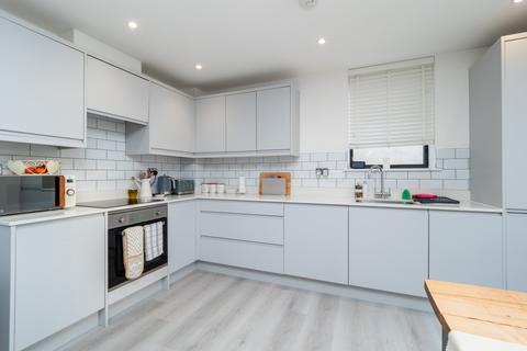 2 bedroom apartment for sale, St James Road, Sutton SM1