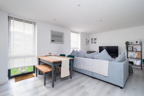 2 bedroom apartment for sale, St James Road, Sutton SM1