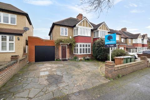 4 bedroom semi-detached house for sale, Newbolt Avenue, Sutton SM3