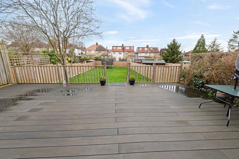 4 bedroom semi-detached house for sale, Newbolt Avenue, Sutton SM3
