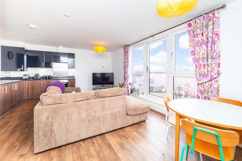 2 bedroom penthouse for sale, Yoga Way, Worcester Park KT4