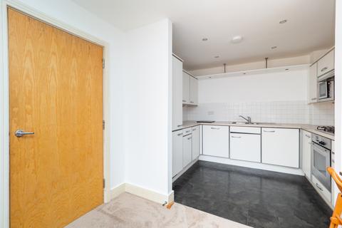 21 California Close, Sutton, SM2 6DQ