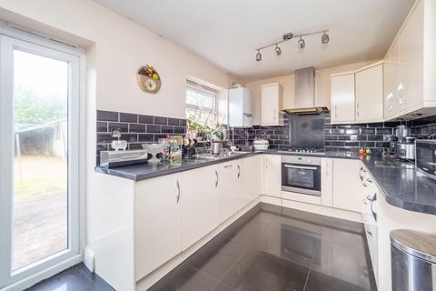 3 bedroom end of terrace house for sale, Kew Crescent, Sutton SM3