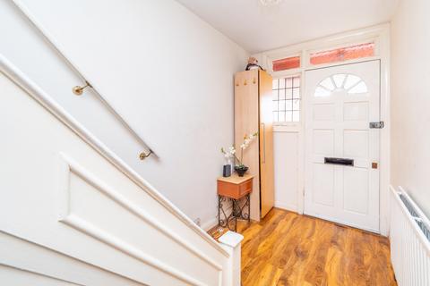 46 Kew Crescent, Cheam, Sutton, SM3 9RT