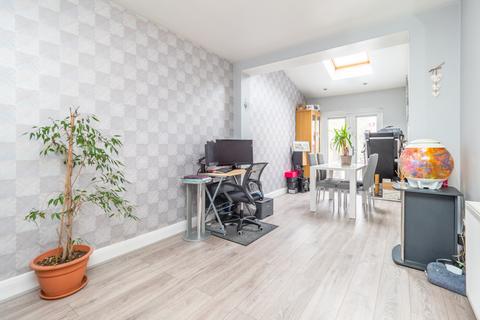 10 Matlock Gardens, Cheam, Sutton, SM3 9SR