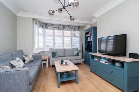 4 bedroom semi-detached house for sale, Dundela Gardens, Worcester Park KT4