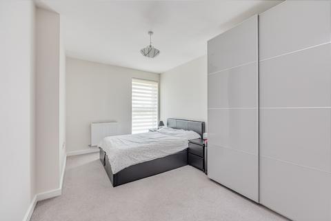 2 bedroom apartment for sale, London Road, Mitcham CR4