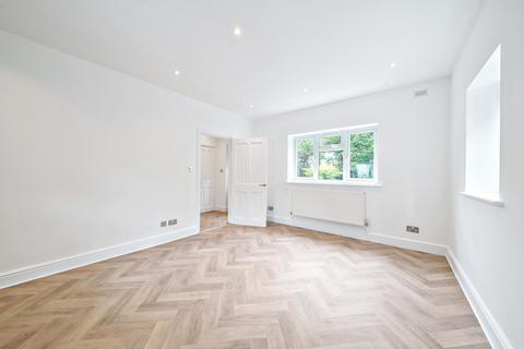 48b Pentlands Close, Mitcham, CR4 1HU