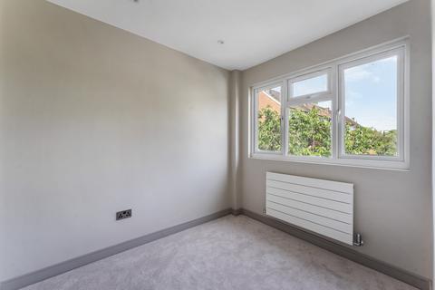95 Brookfields Avenue, Mitcham, CR4 4BQ