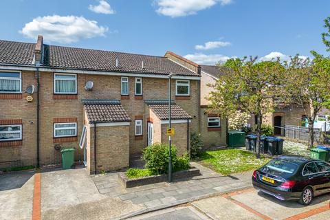 15 Dennis Reeve Close, Mitcham, CR4 3LR