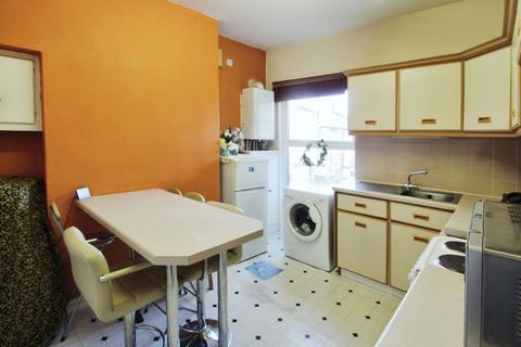 2 bedroom apartment for sale, Flaxley Road, Selby YO8