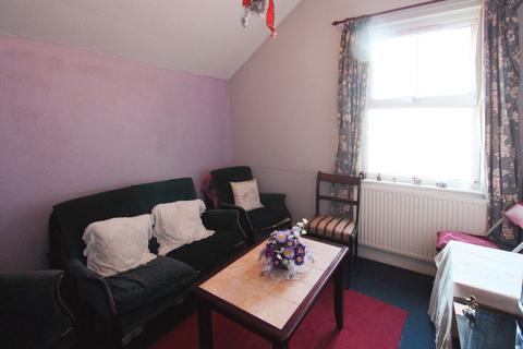 2 bedroom apartment for sale, Flaxley Road, Selby YO8