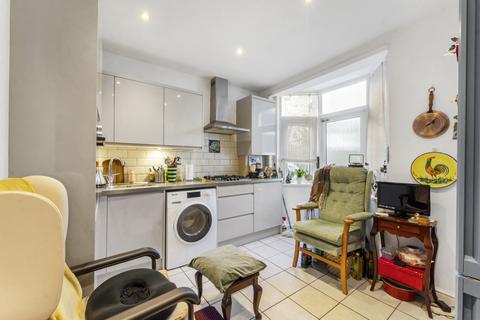 2 Sirdar Road, Mitcham, CR4 2BX