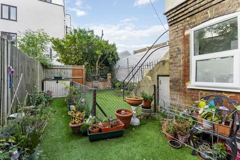 2 Sirdar Road, Mitcham, CR4 2BX