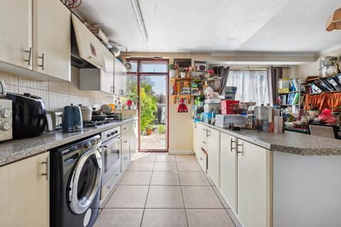 7 Heatherdene Close, Mitcham, CR4 4EU