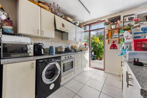 7 Heatherdene Close, Mitcham, CR4 4EU