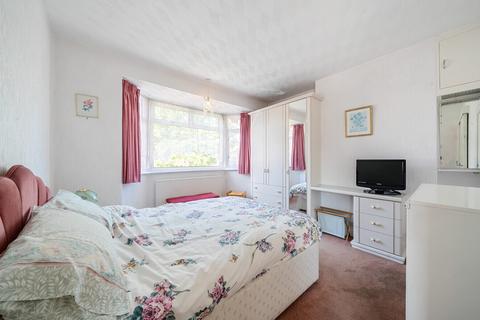 62 Almond Way, Mitcham, CR4 1LN