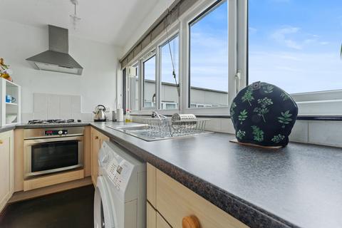 73 Lindsey Close, Mitcham, CR4 1XR